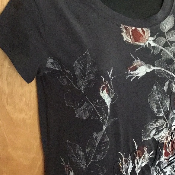 New Pinkberry Floral Gray Top🔥Reduced Price🔥 - Picture 3 of 8